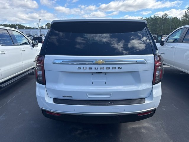 2024 Chevrolet Suburban High Country photo 2