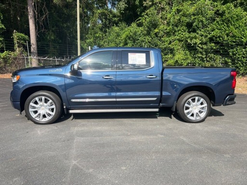 Used 2023 Chevrolet Silverado 1500 For Sale at Powers Swain Chevrolet VIN 1GCUDJE81PZ217721