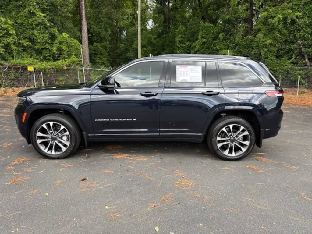 Used 2024 Jeep Grand Cherokee Overland