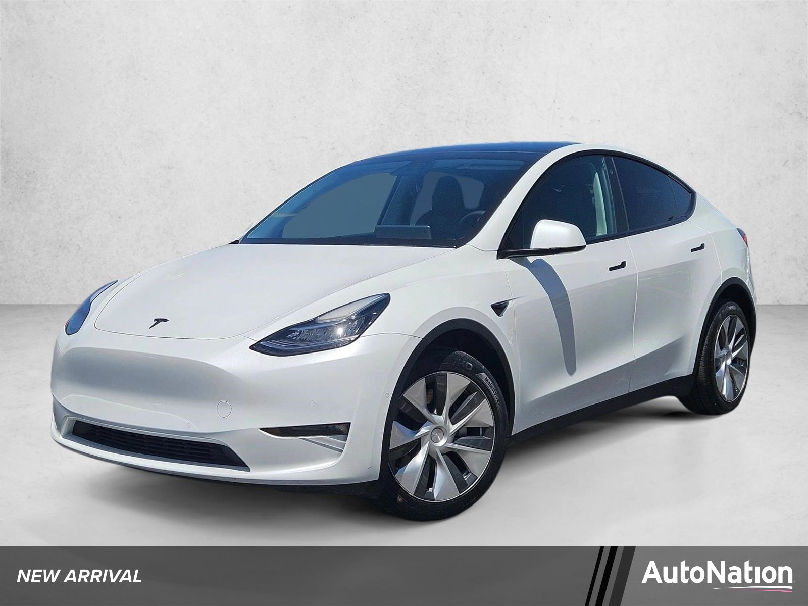 2022 Tesla Model Y Long Range Dual Motor All-Wheel Drive's photo