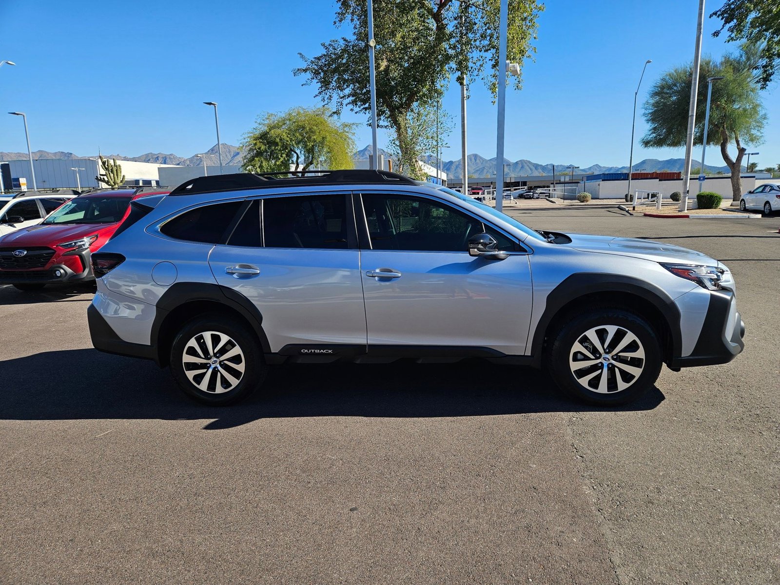 2025 Subaru Outback Premium photo 2