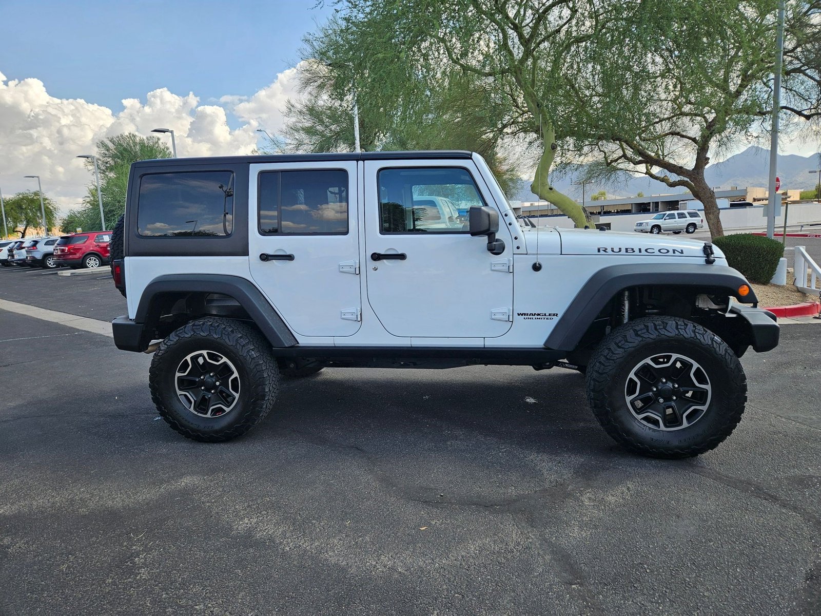 2015 Jeep Wrangler Unlimited Rubicon photo 4