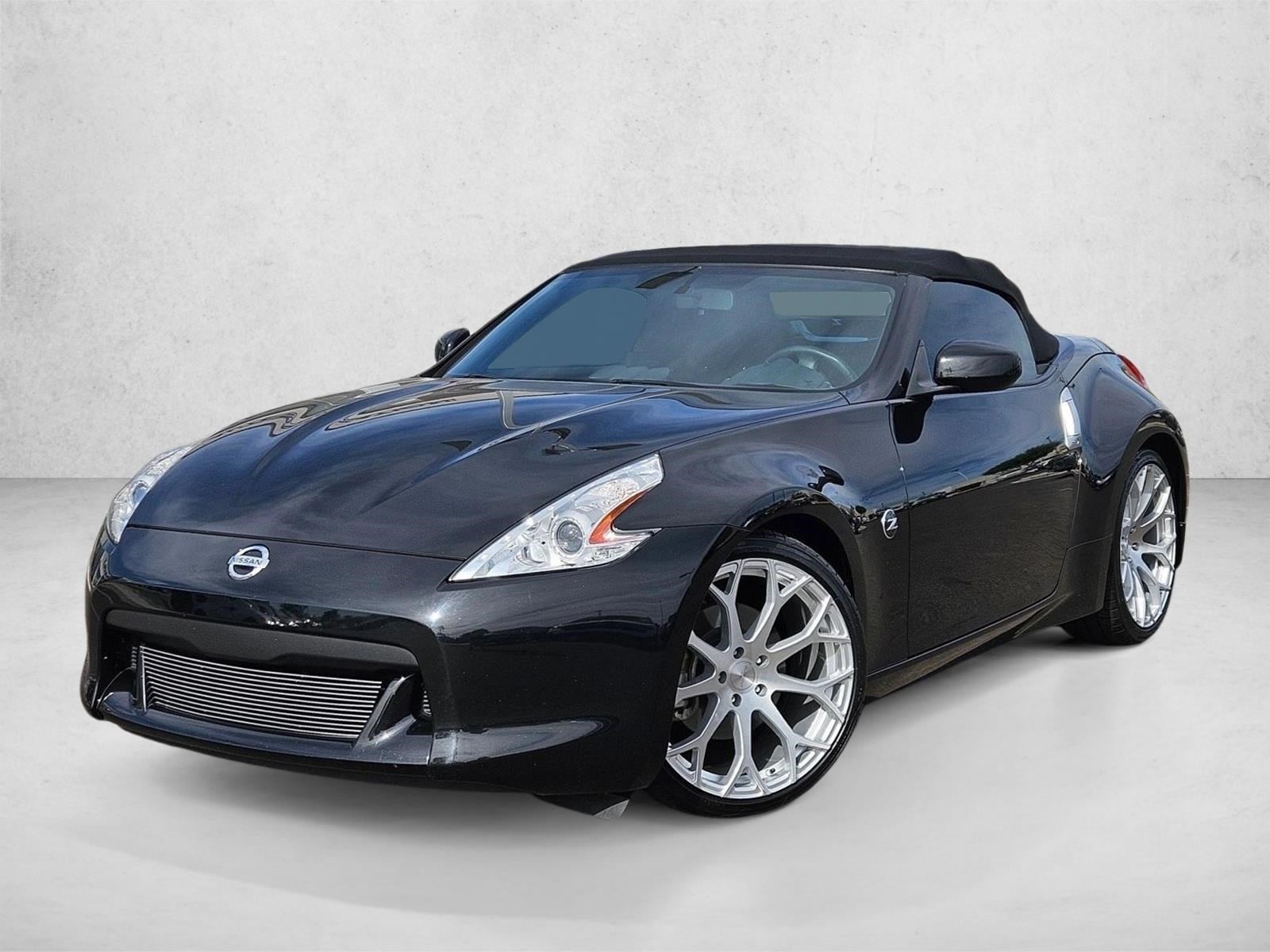 2011 Nissan 370Z Base's photo