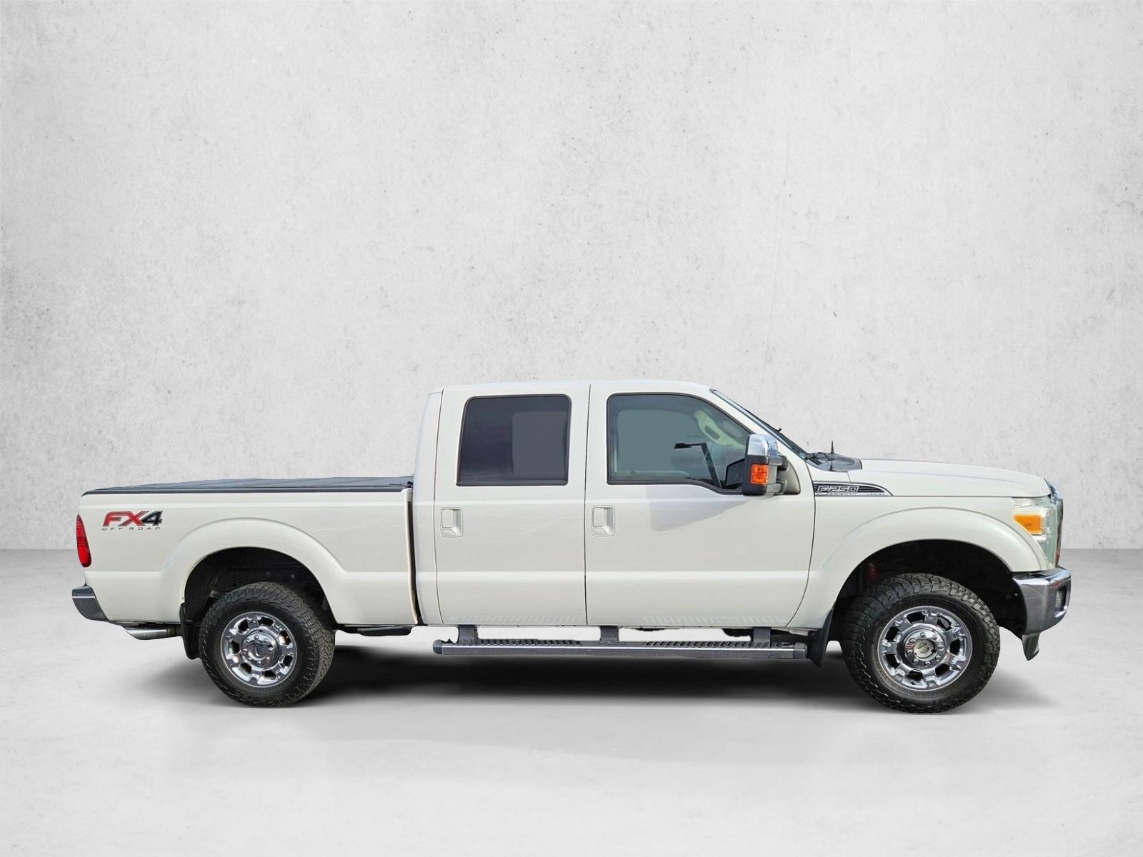 2015 Ford F-250 Lariat photo 4