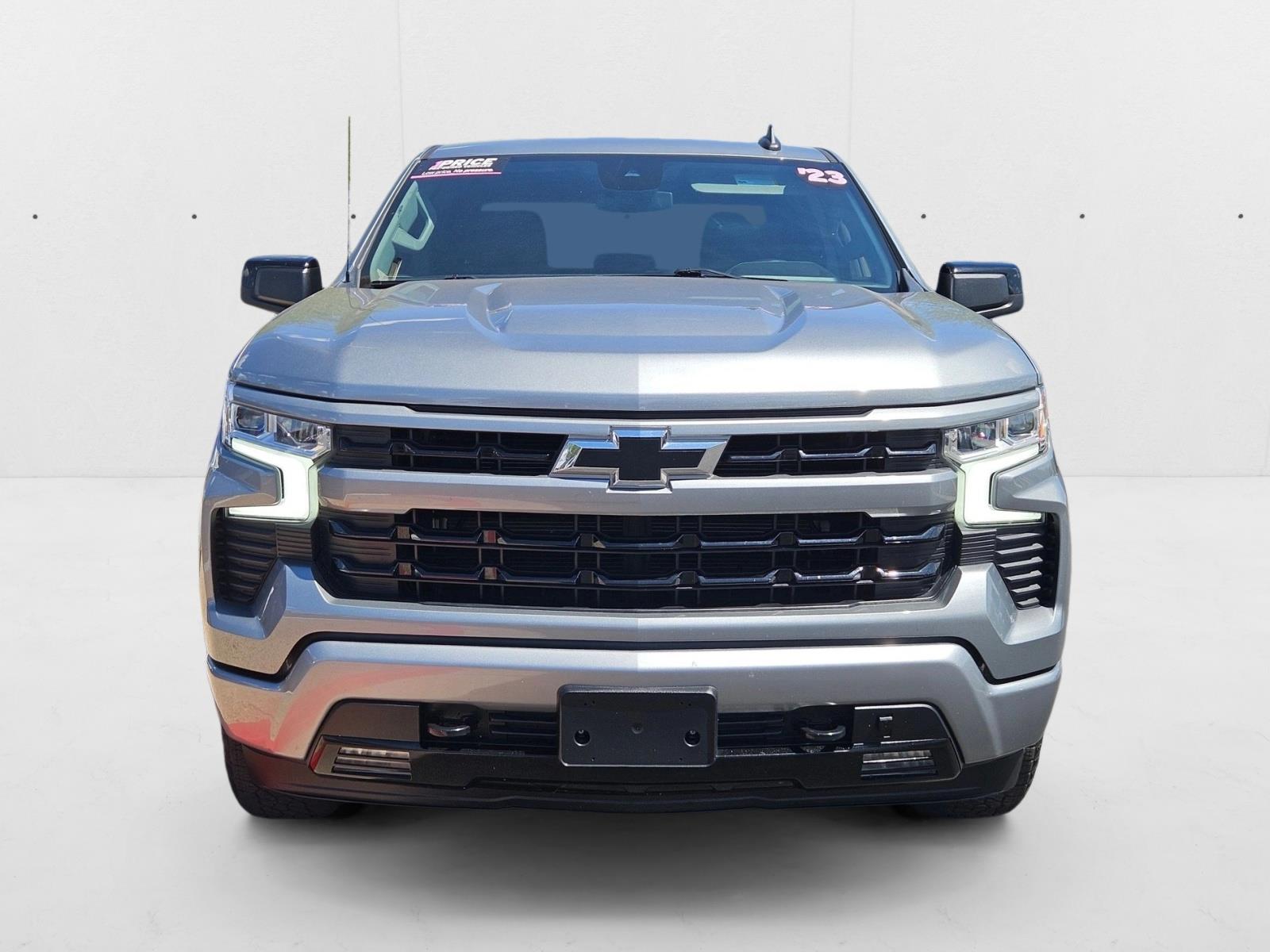 2023 Chevrolet Silverado 1500 RST photo 2