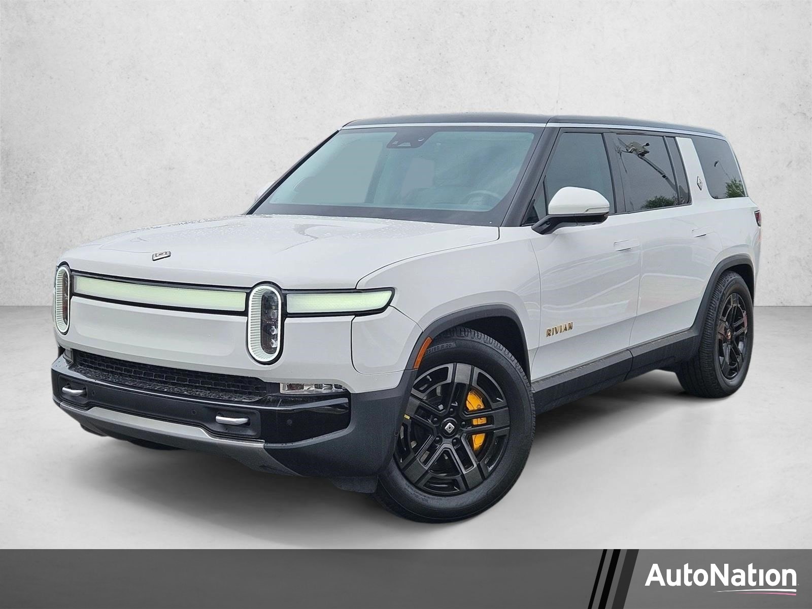 2023 Rivian R1S