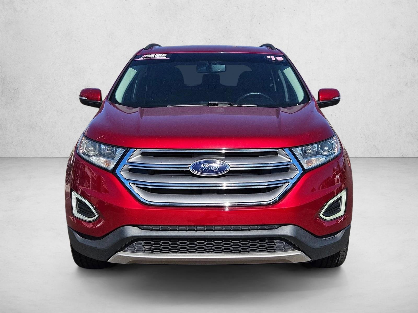 2015 Ford Edge SEL photo 2