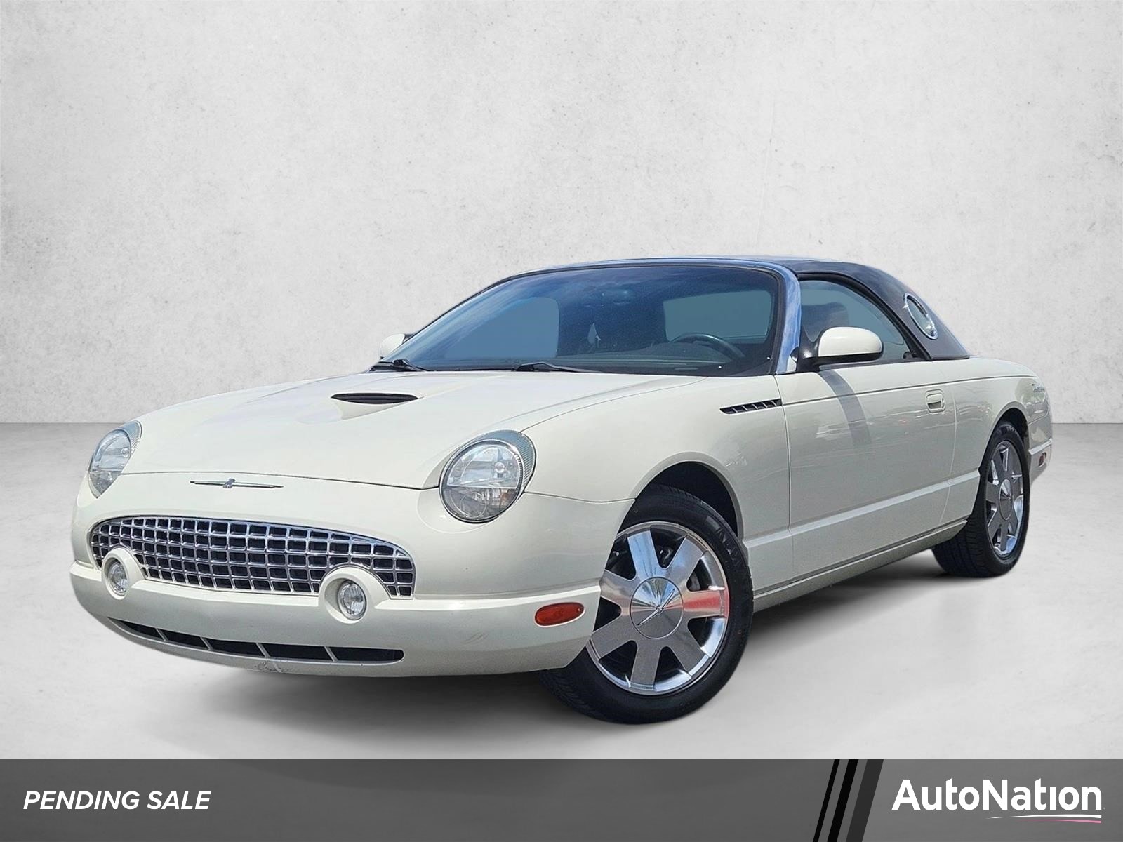 2002 Ford Thunderbird Premium's photo
