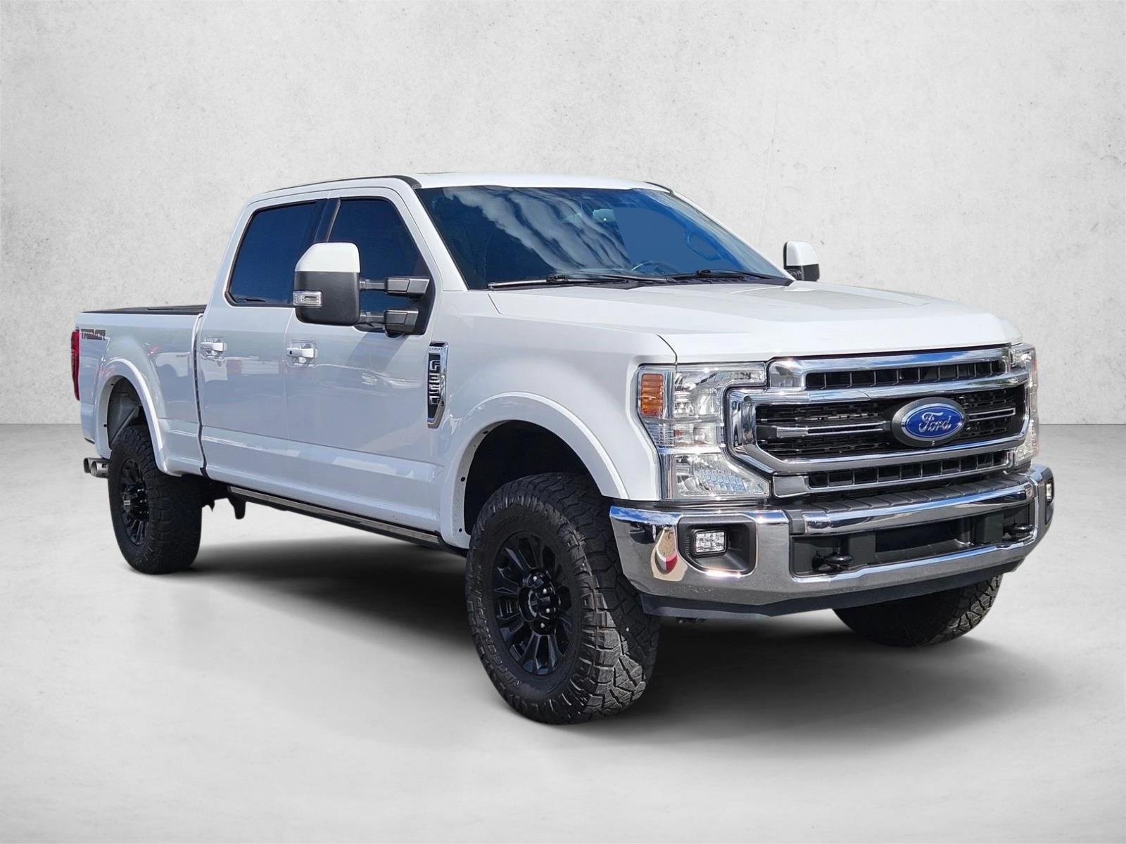 2022 Ford F-350 Lariat photo 3