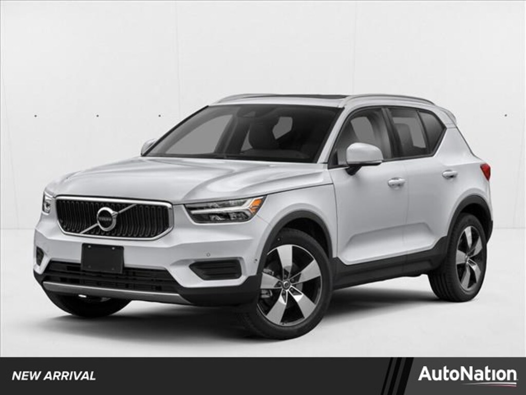 Used 2019 Volvo XC40 Momentum SUV