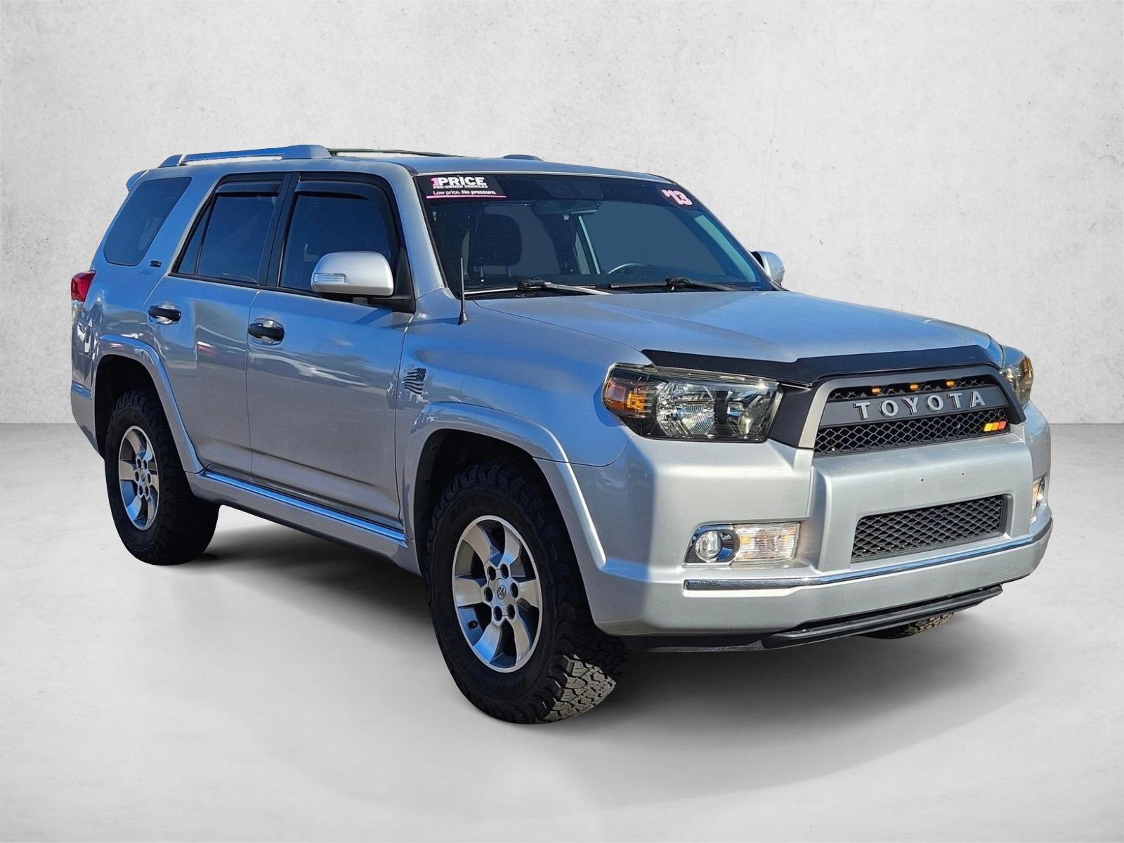 2013 Toyota 4Runner SR5 photo 3