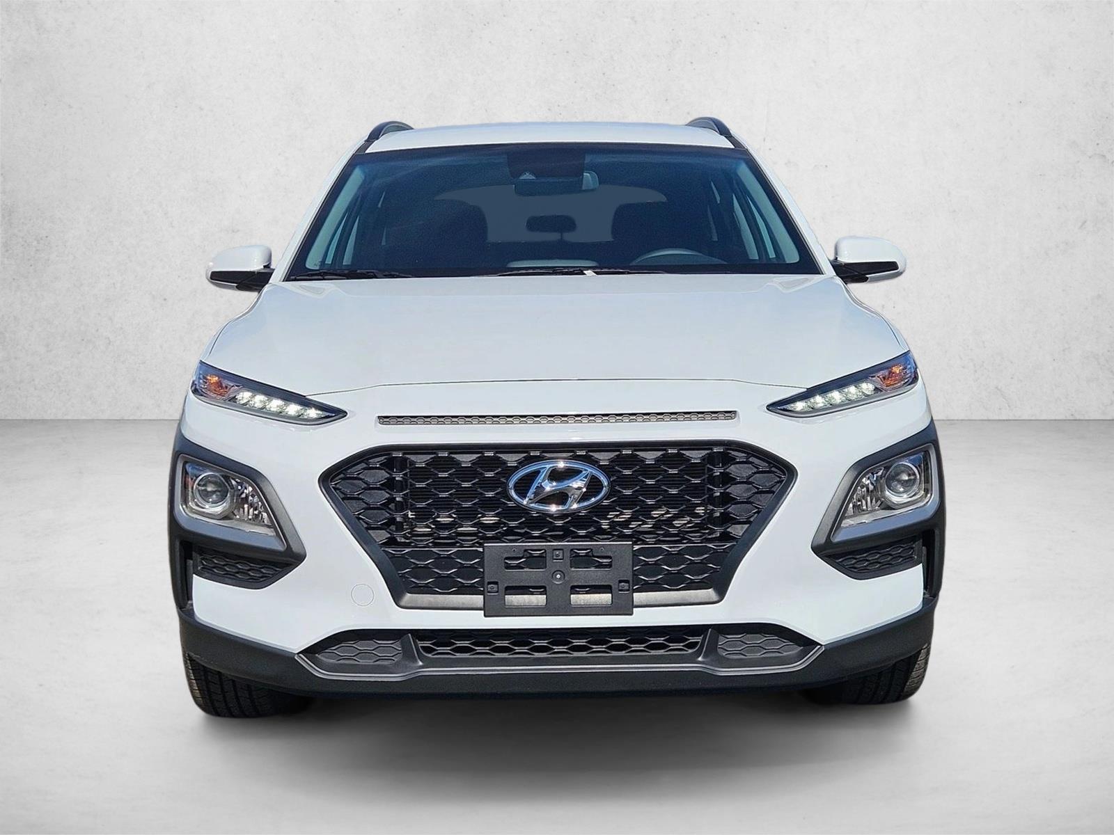 2021 Hyundai Kona SEL photo 2