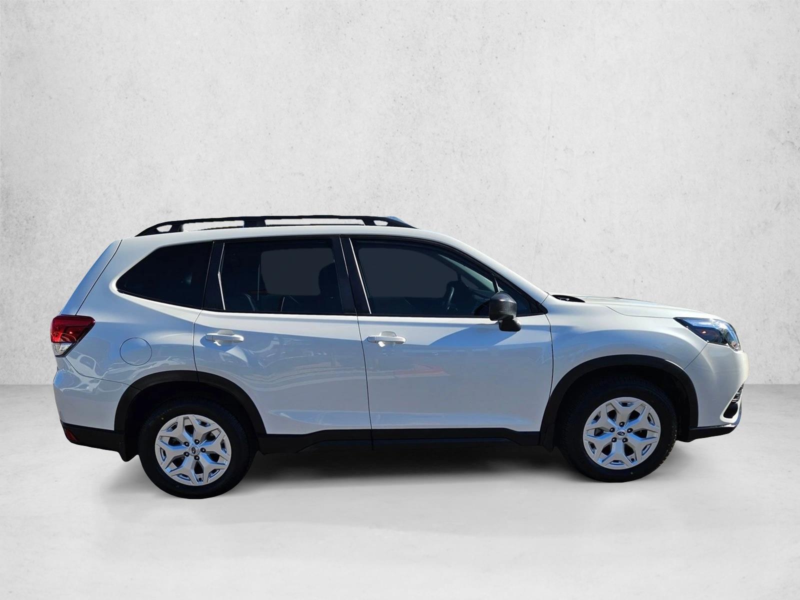 2023 Subaru Forester Base photo 4
