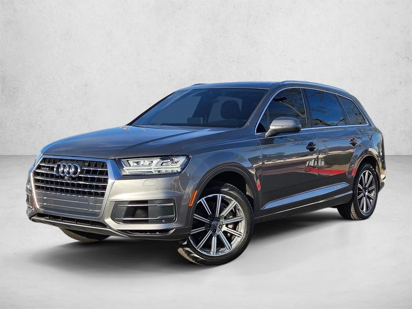 2017 Audi Q7 Premium Plus's photo