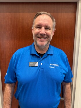 Staff member James Taylor  from ID_2fe6982c6dab