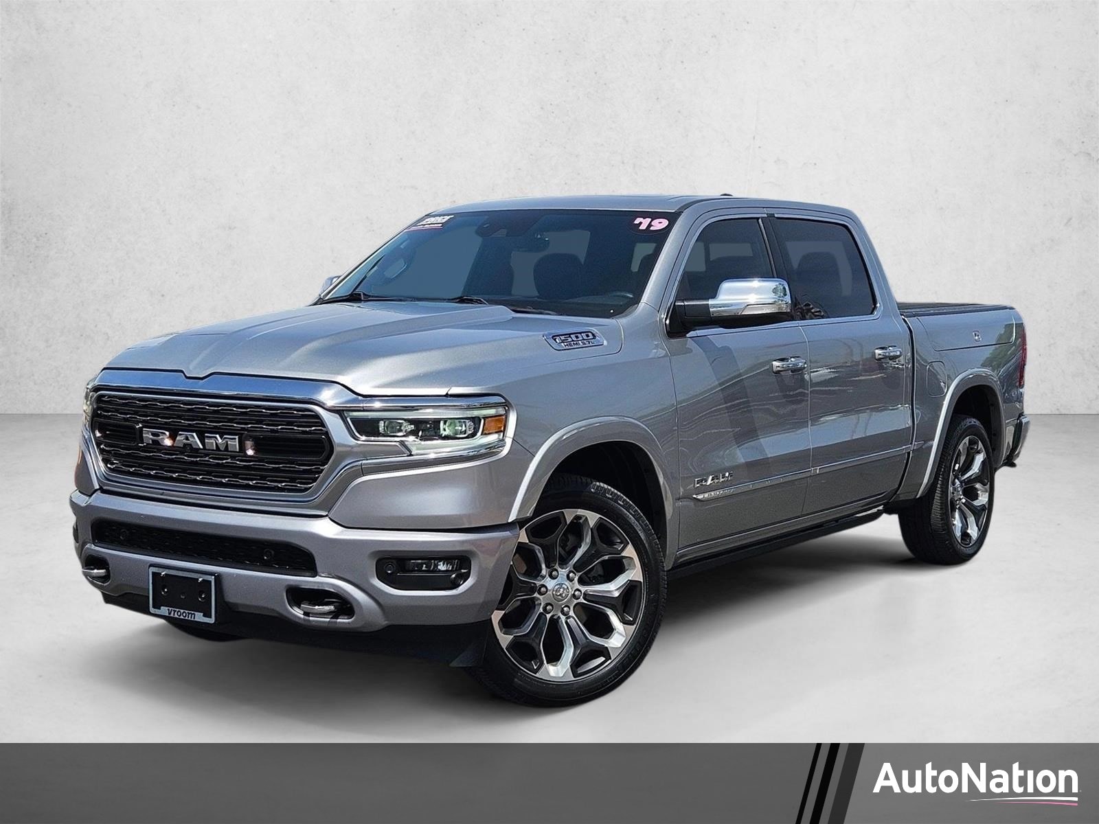 2019 RAM 1500 Limited 4x4 Crew Cab 5'7's photo