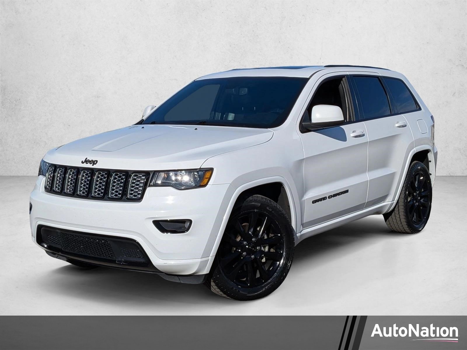 2018 Jeep Grand Cherokee Altitude's photo