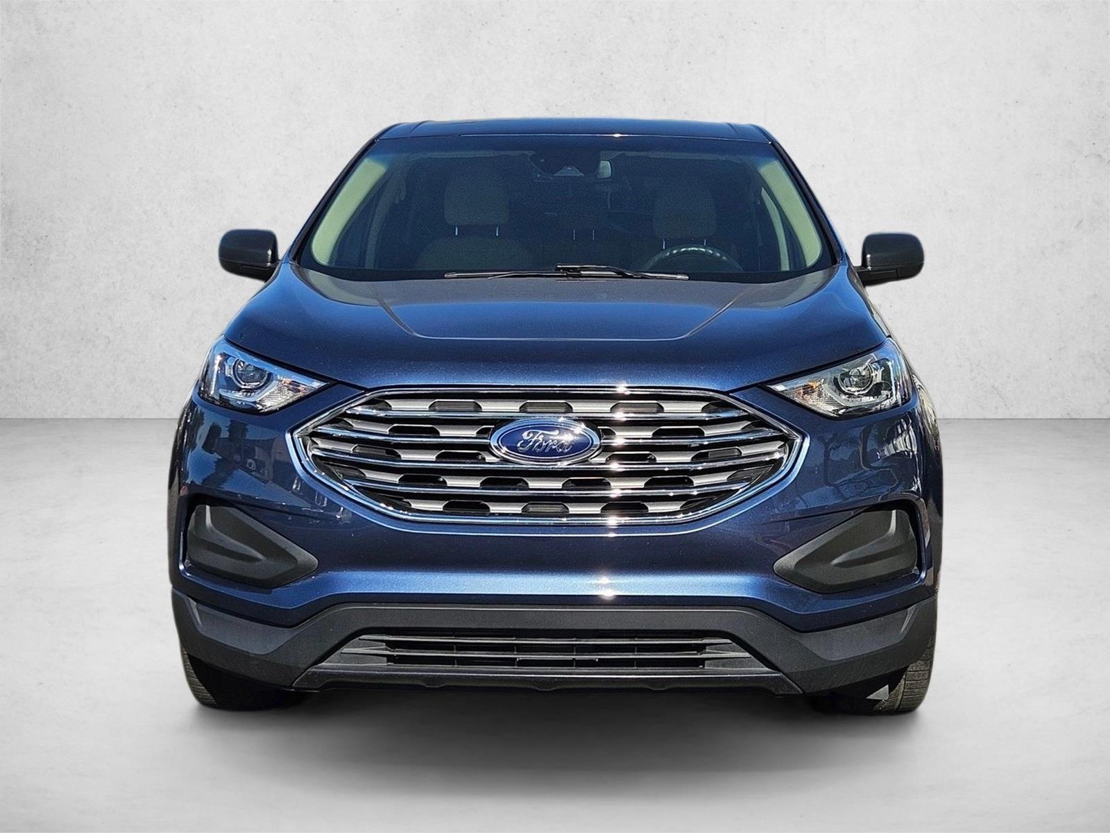 2019 Ford Edge SE photo 2