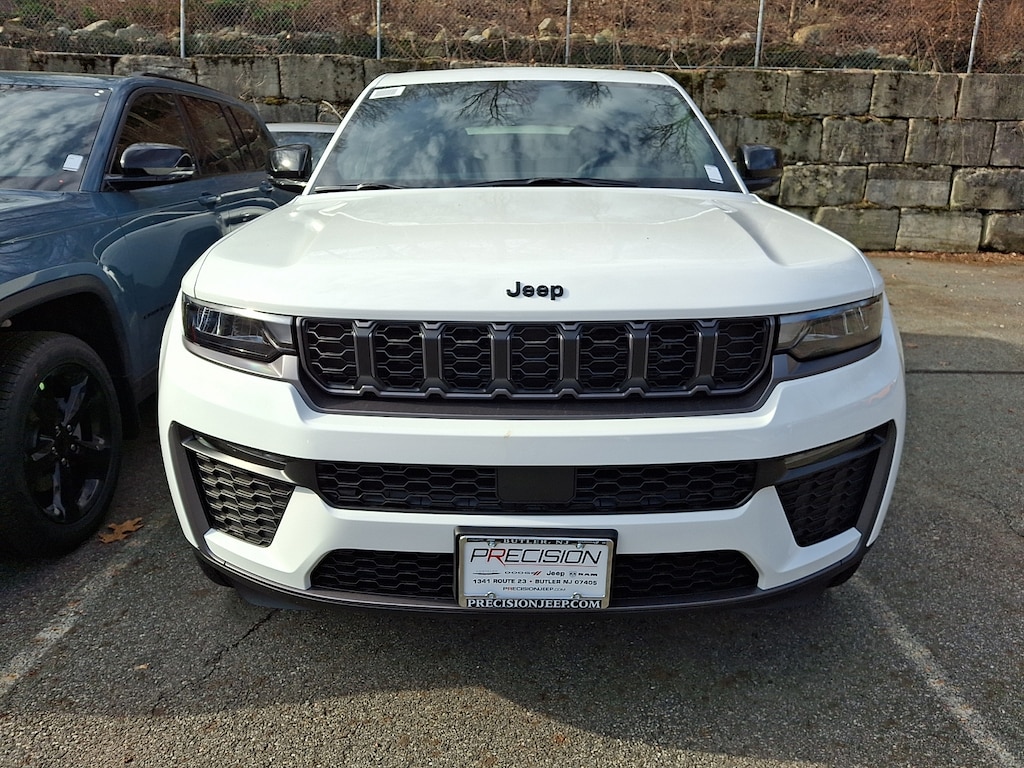New 2026 Jeep Grand Cherokee Limited 4x4 Sport Utility