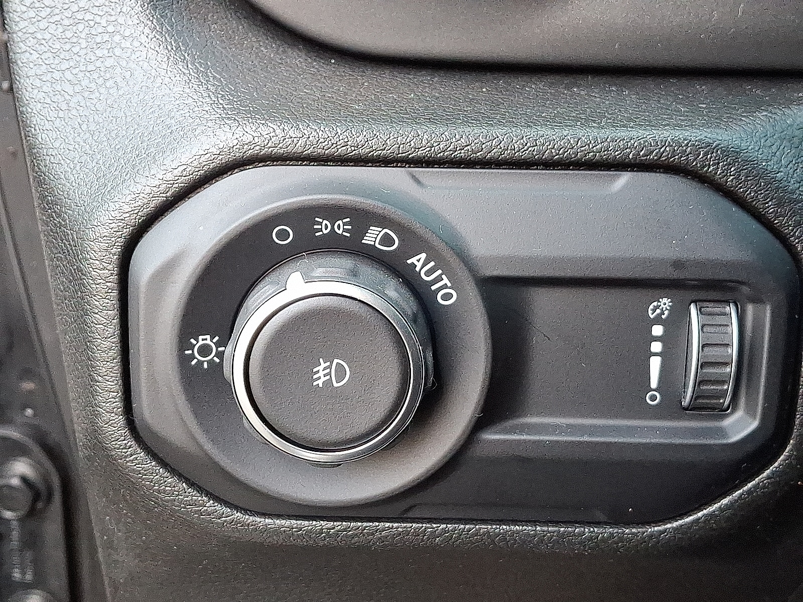2023 Jeep Wrangler 4-Door Sport S - Photo 26