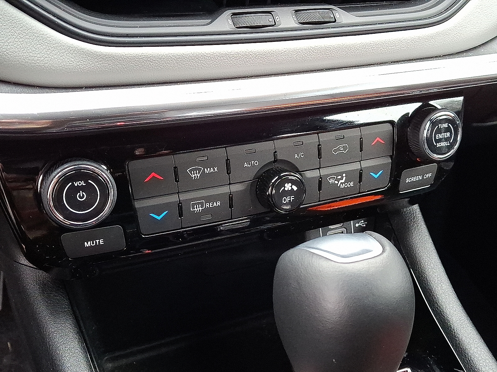 2023 Jeep Compass Limited - Photo 16