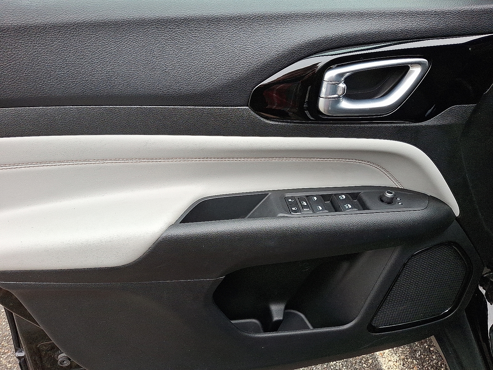 2023 Jeep Compass Limited - Photo 13
