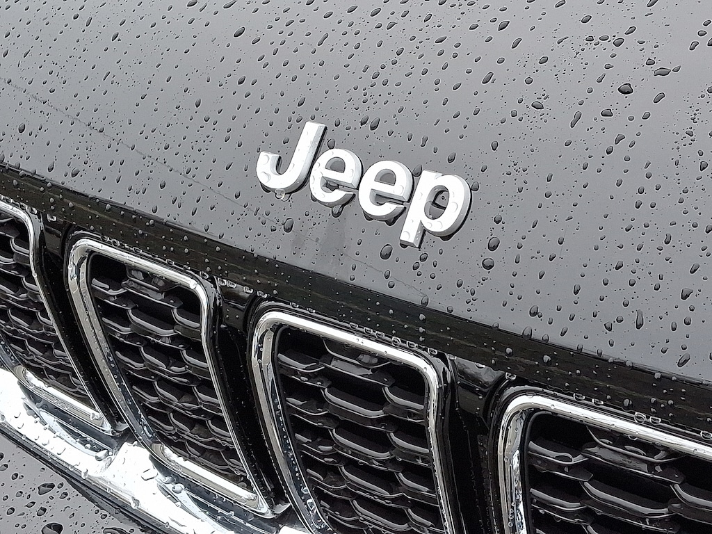 New 2025 Jeep Grand Cherokee Limited 4x4 Sport Utility
