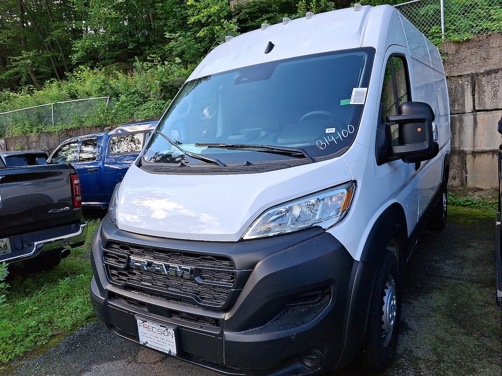 New 2025 Ram ProMaster PROMASTER 1500 TRADESMAN CARGO VAN HIGH ROOF 136' Cargo Van