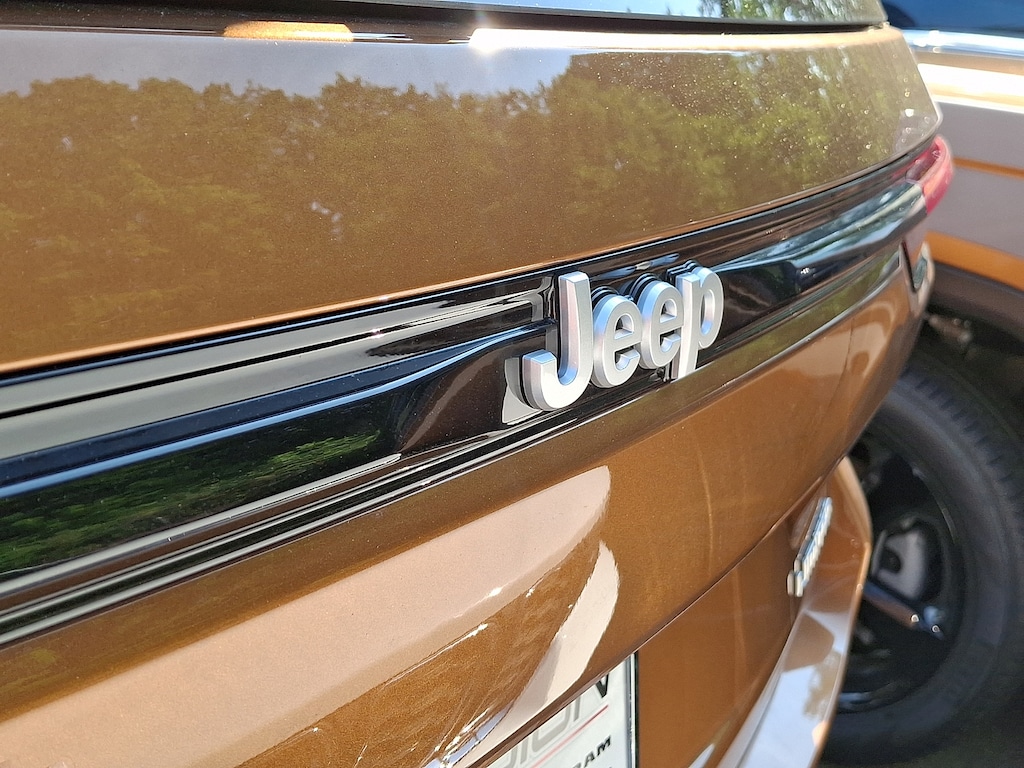 New 2026 Jeep Grand Cherokee Limited 4x4 Sport Utility