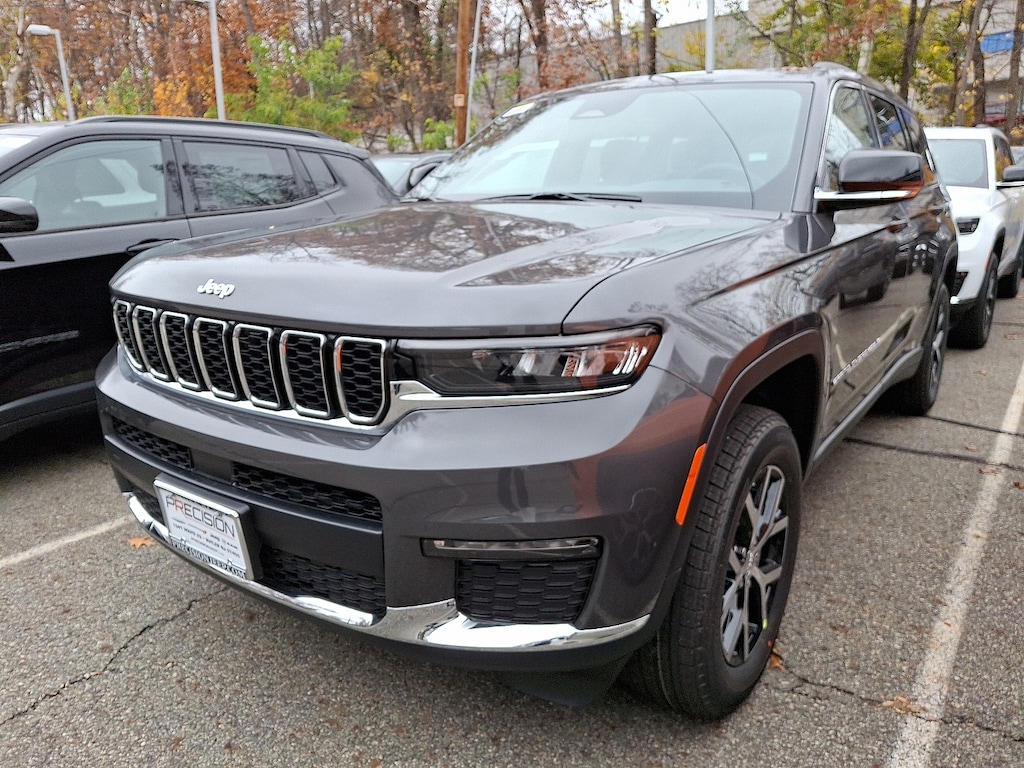 New 2025 Jeep Grand Cherokee Limited 4x4 Sport Utility