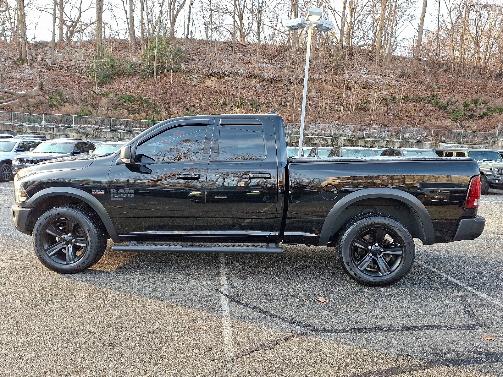 2022 Ram 1500 Classic Warlock photo 3