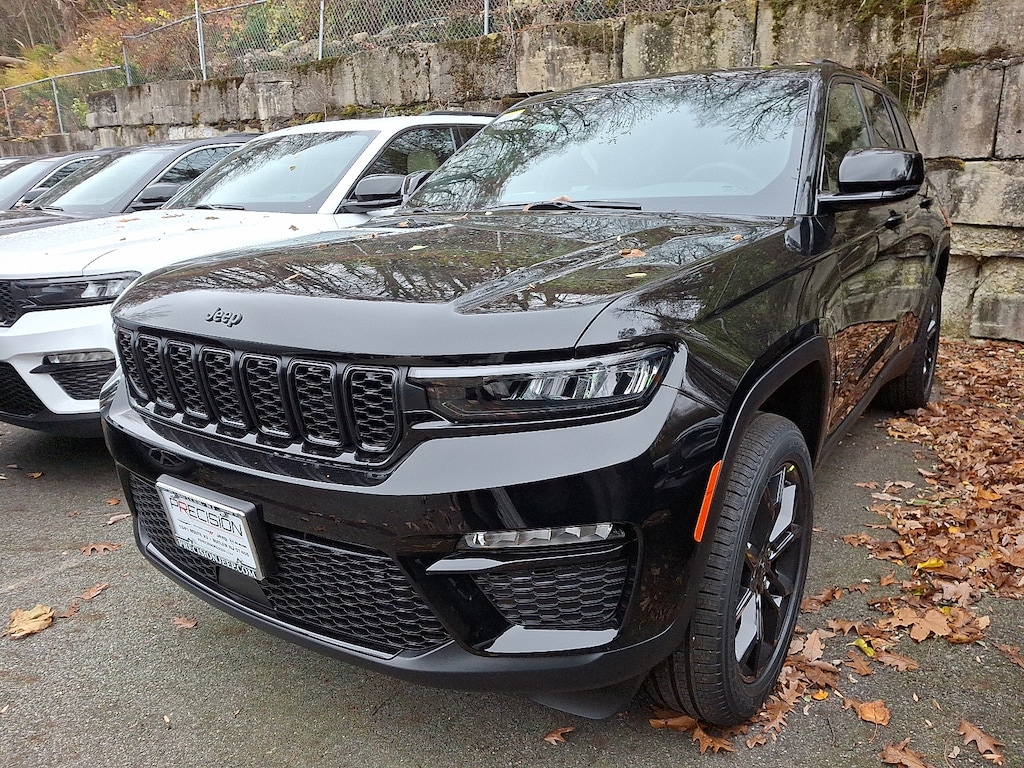 New 2025 Jeep Grand Cherokee Limited 4x4 Sport Utility