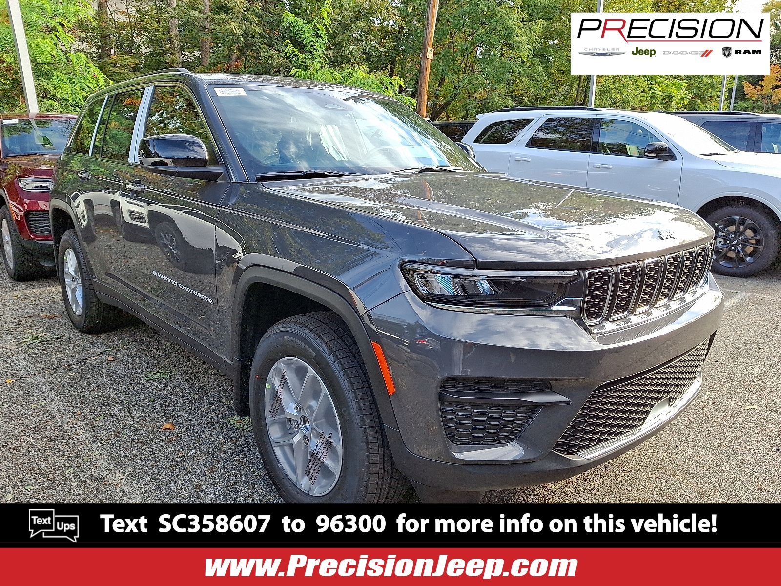 2025 Jeep Grand Cherokee Laredo's photo