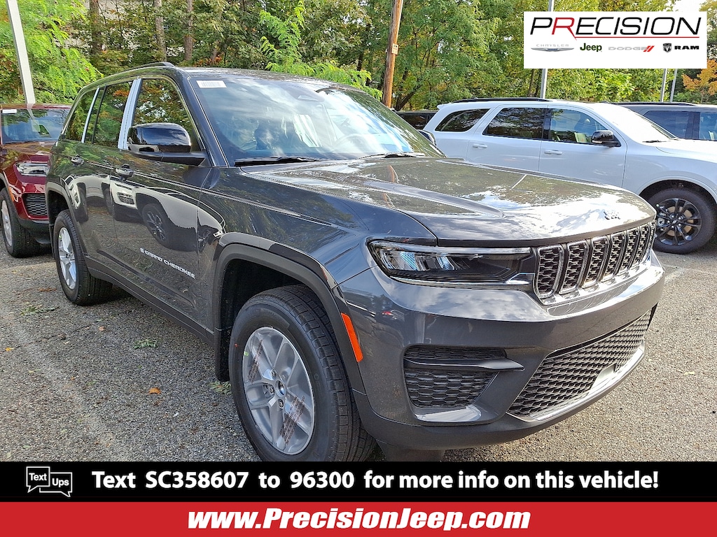 New 2025 Jeep Grand Cherokee Laredo X 4x4 Sport Utility