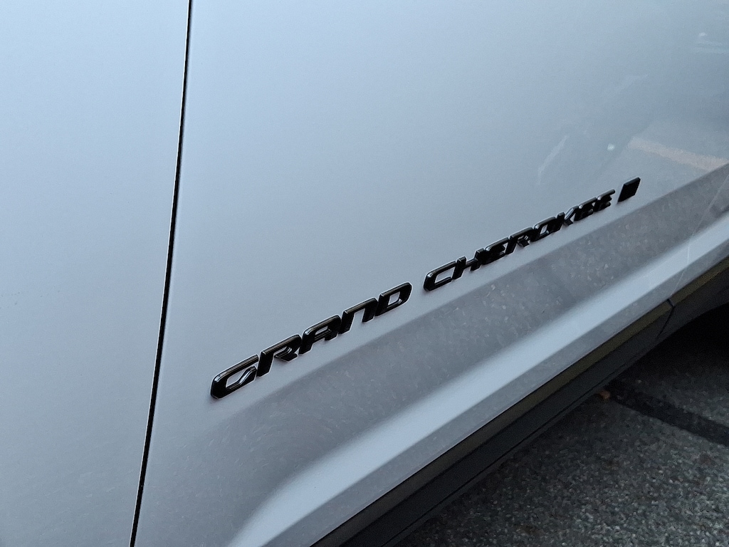 New 2025 Jeep Grand Cherokee Limited 4x4 Sport Utility