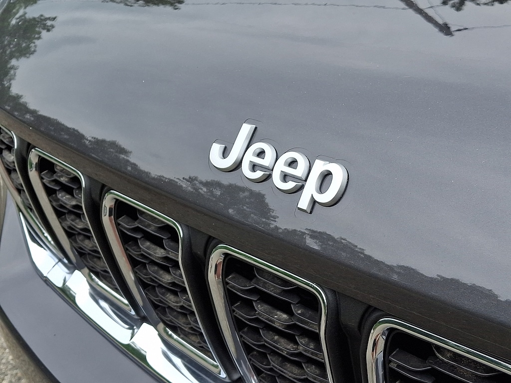 New 2026 Jeep Grand Cherokee Altitude 4x4 Sport Utility