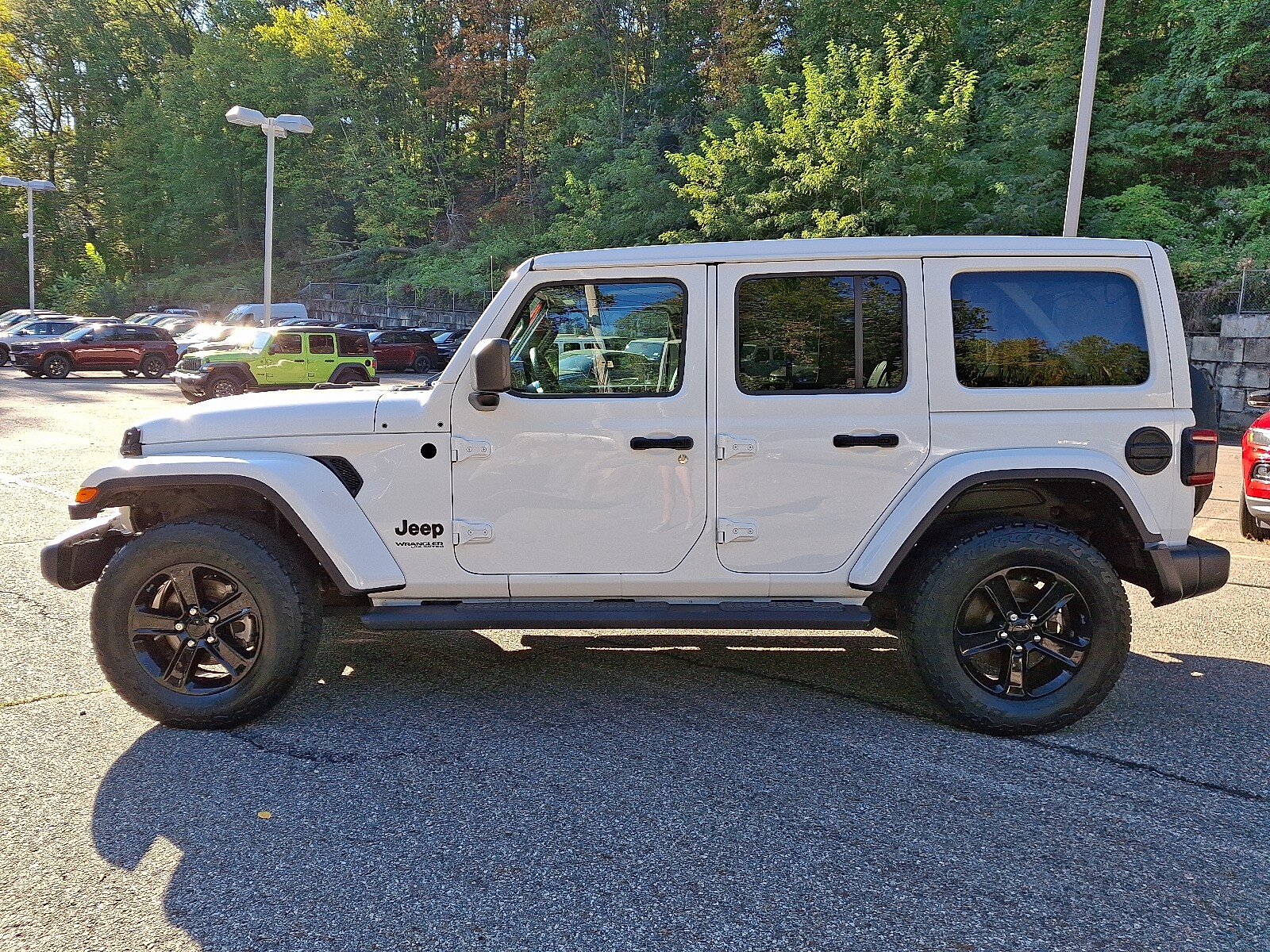 2021 Jeep Wrangler Unlimited Sahara Altitude Sport photo 4