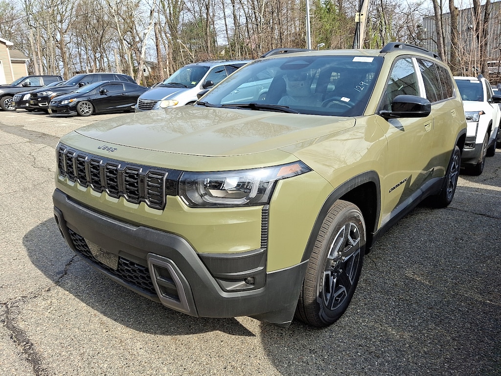 New 2026 Jeep Cherokee Laredo 4x4 Sport Utility