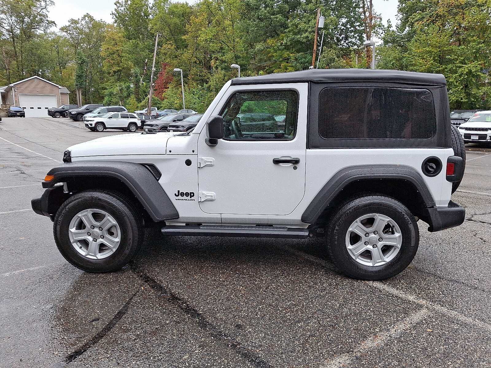 2022 Jeep Wrangler Sport photo 4