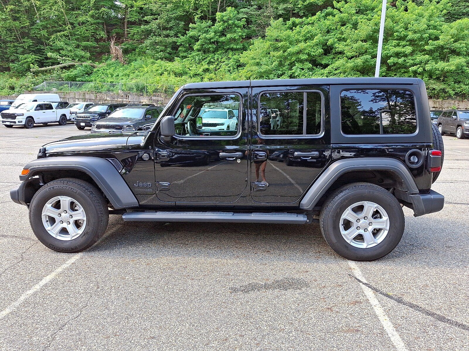 2022 Jeep Wrangler Unlimited Sport S photo 4