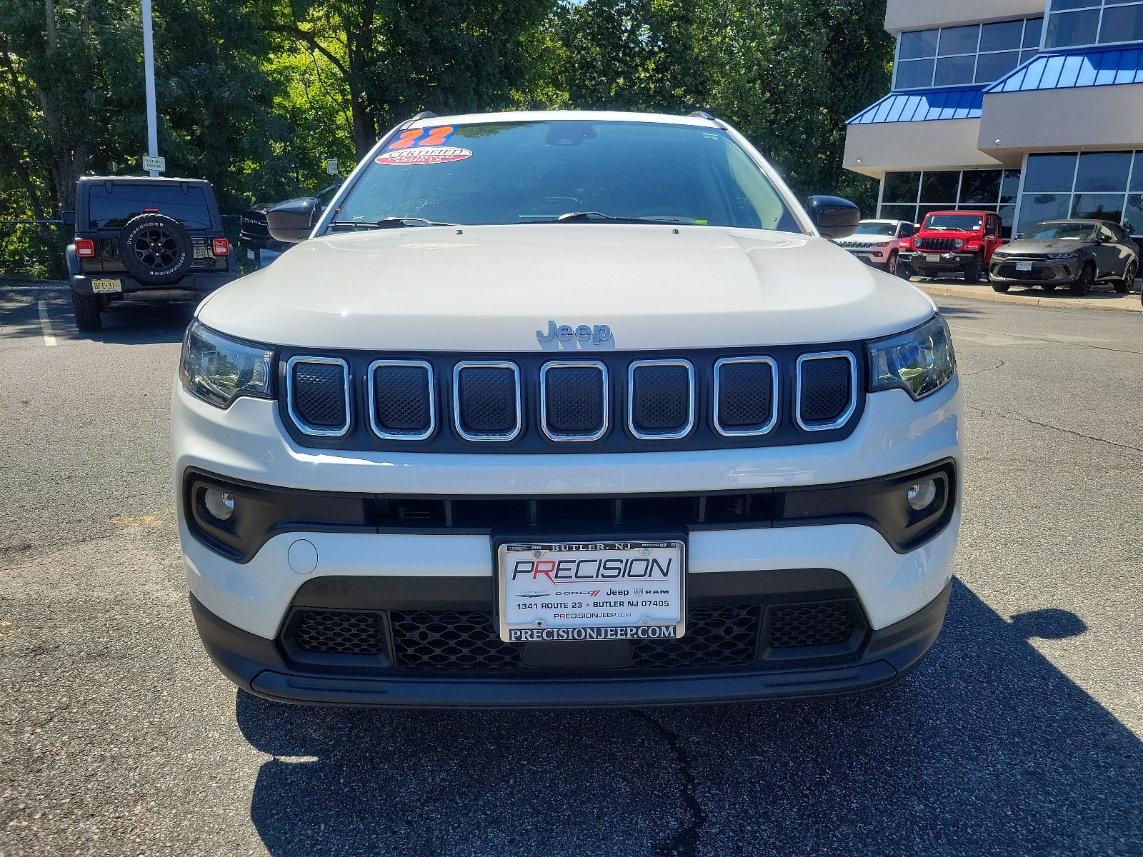 Certified 2022 Jeep Compass Latitude with VIN 3C4NJDBB0NT231175 for sale in Butler, NJ