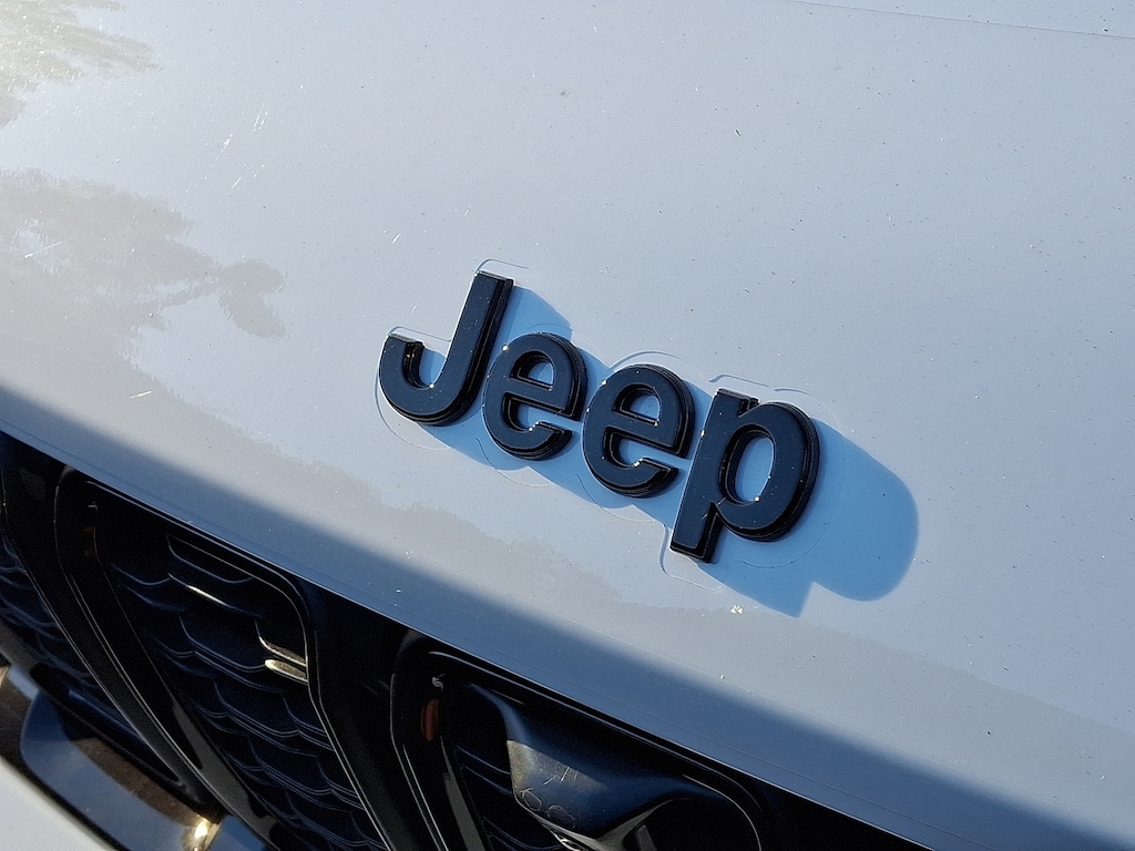 New 2025 Jeep Grand Cherokee Limited 4x4 Sport Utility