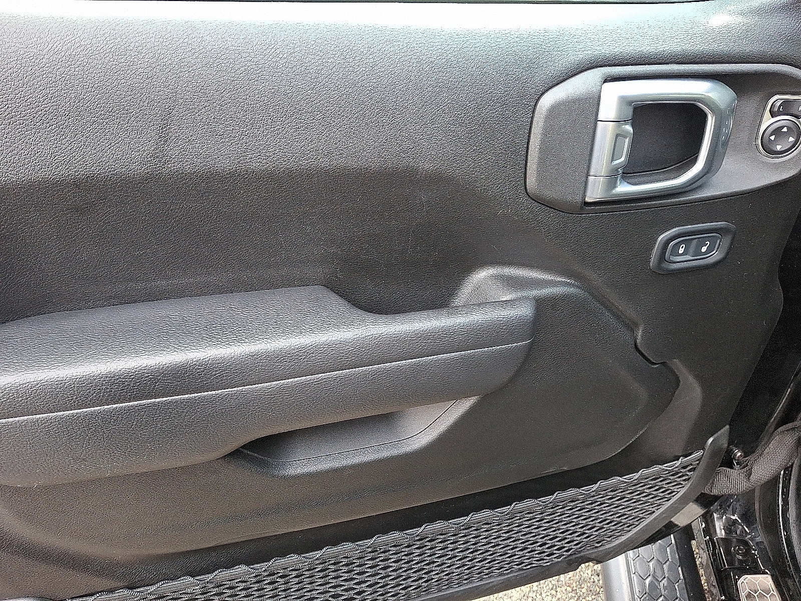 2023 Jeep Wrangler 4-Door Sport S - Photo 13