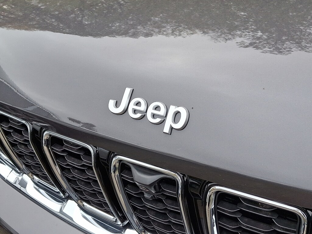 New 2025 Jeep Grand Cherokee Limited 4x4 Sport Utility