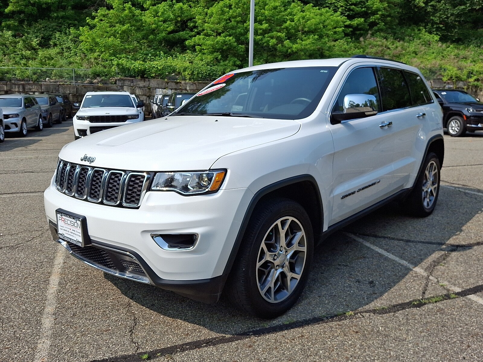 2022 Jeep Grand Cherokee Limited photo 3