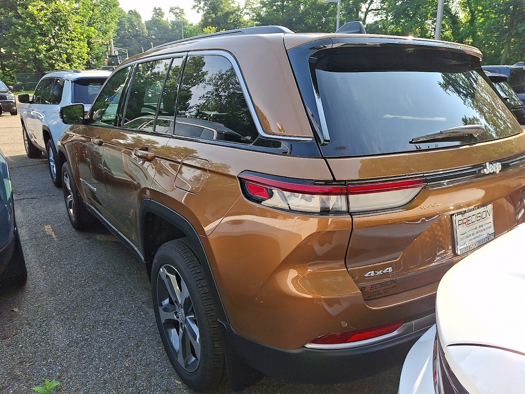 New 2026 Jeep Grand Cherokee Limited 4x4 Sport Utility