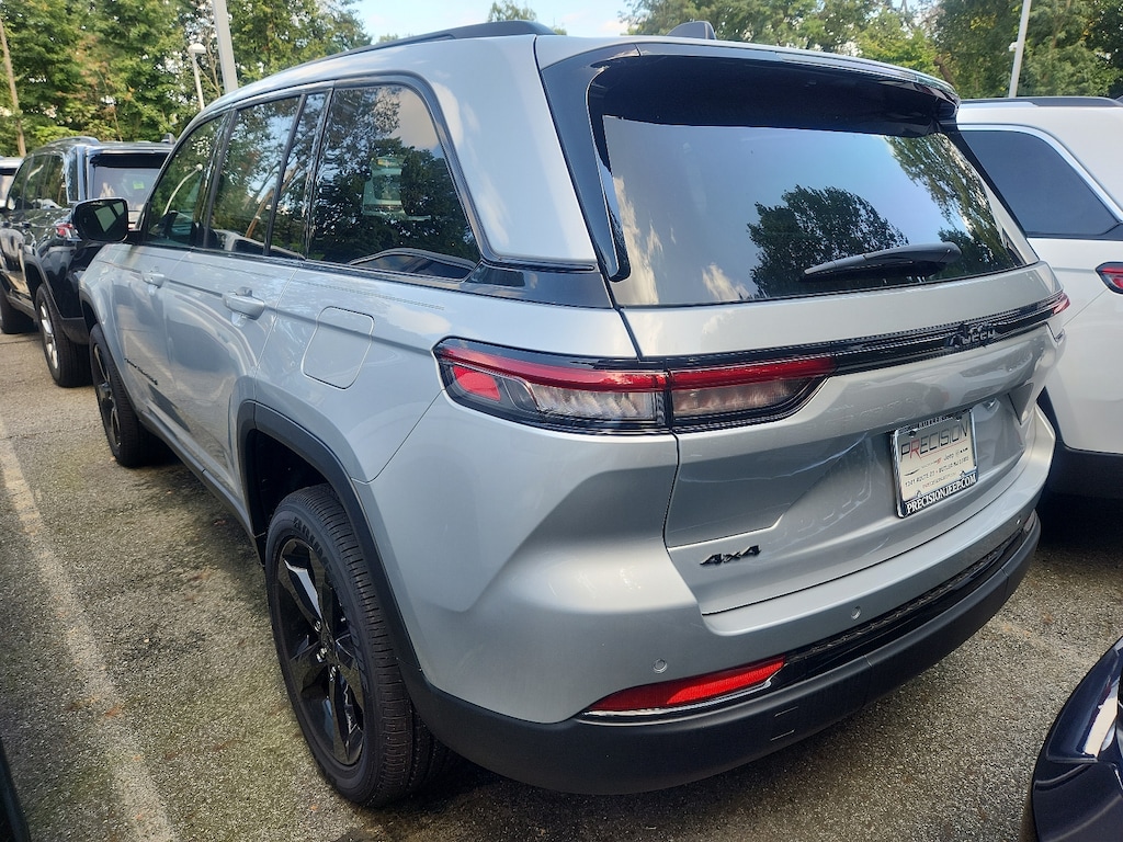 NEW 2023 Jeep Grand Cherokee ALTITUDE 4X4 For Sale Butler NJ