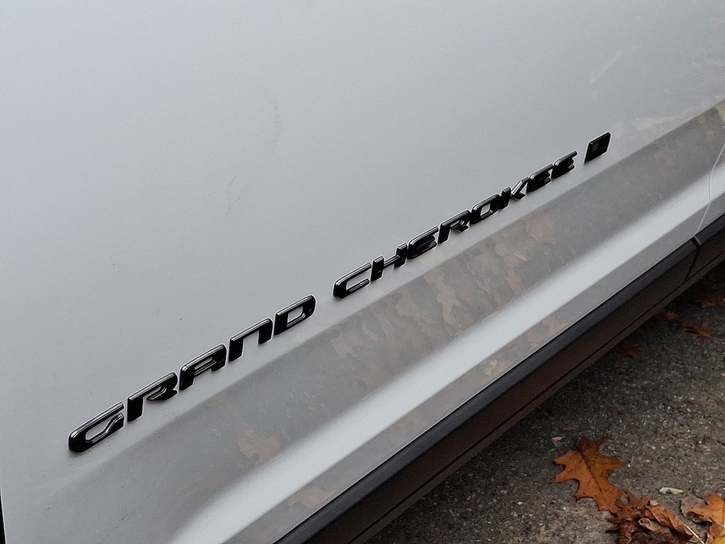 New 2025 Jeep Grand Cherokee Limited 4x4 Sport Utility