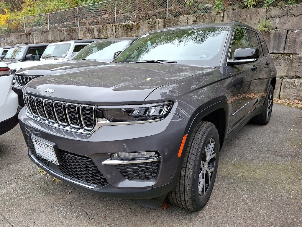 New 2025 Jeep Grand Cherokee Limited 4x4 Sport Utility