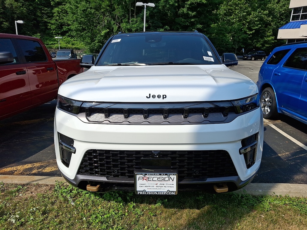 New 2026 Jeep Grand Wagoneer 4x4 Sport Utility